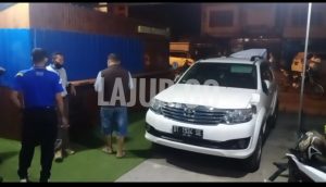 Potret CCTV TKP aksi pengrusakan mobil milik anak Gubernur Sultra.