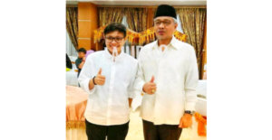 Apriyani Rahayu bersama Mantan Gubernur Sultra, Nur Alam saat diundang ke Rujab Sultra tahun 2015.